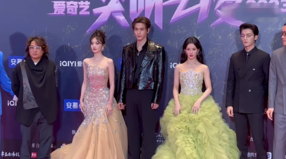 净身出户也要与闫妮离婚的邹伟,如今18年过去了,他后悔了吗