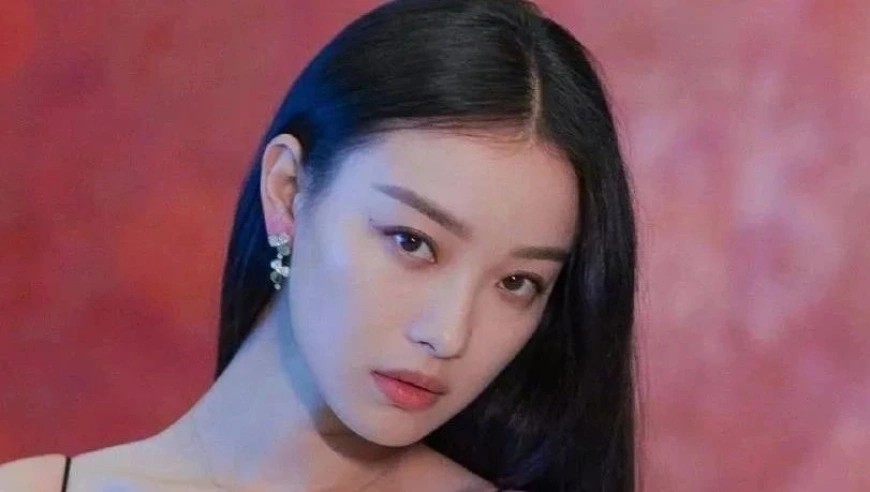 陈乔恩录三餐四季穿羽绒服摔面,力小但自做美食吃得香
