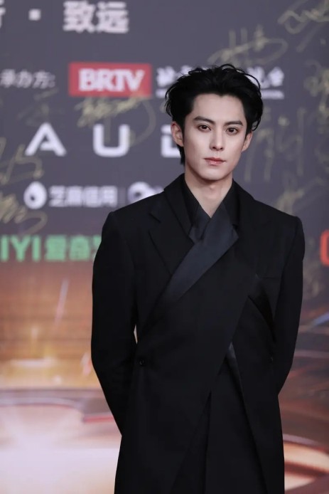 女演员的飞升是不容有失的单向路